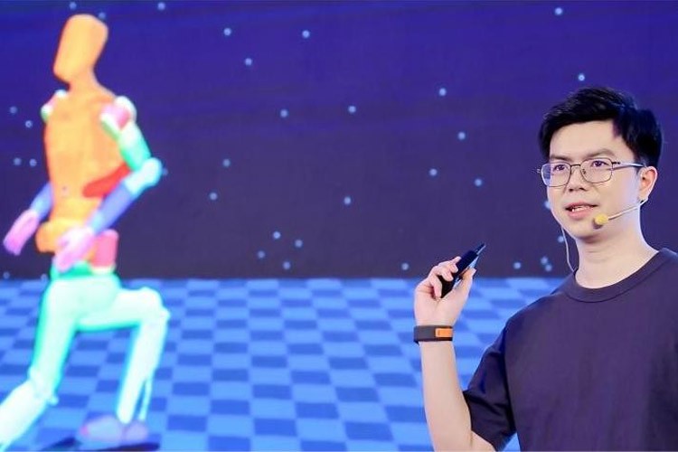 天才少年稚晖君hy3380海洋之神机器人走路进场！AI模型做大脑，目标售价20万以内